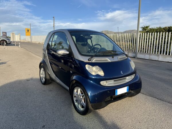 SMART FORTWO 800 40 CV AUTOMATICA - immagine 3