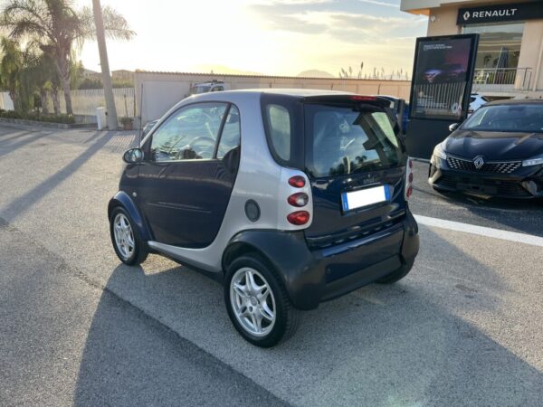 SMART FORTWO 800 40 CV AUTOMATICA - immagine 7