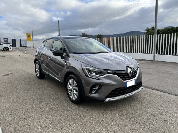 RENAULT CAPTUR 1.6 E-TECH FULL HYBRID 145 CV - immagine 3