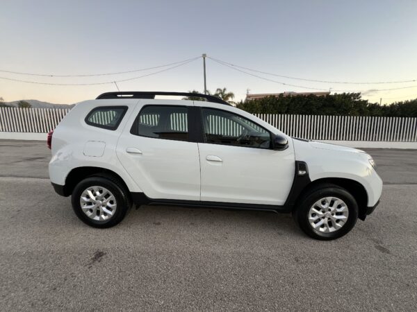 DACIA DUSTER 1.0 GPL 100 CV - immagine 4