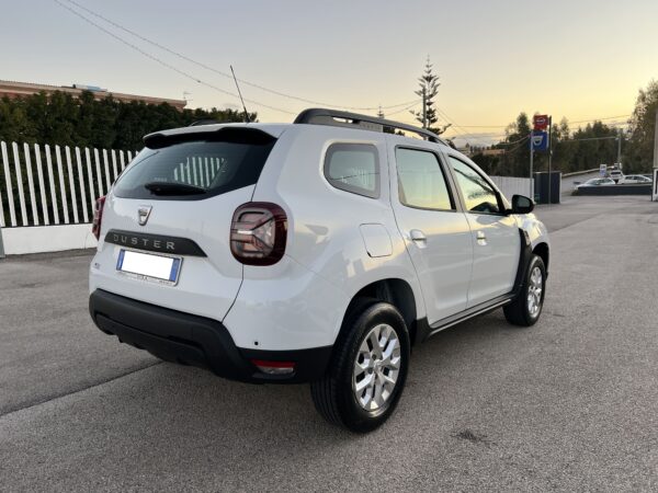 DACIA DUSTER 1.0 GPL 100 CV - immagine 5